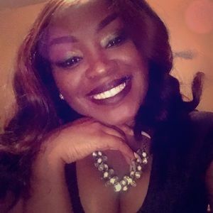 Meet your Posher, Sa'Maria